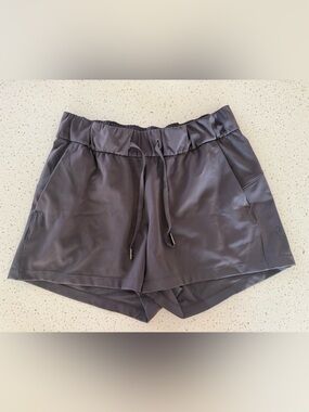 lululemon women’s on the fly shorts
